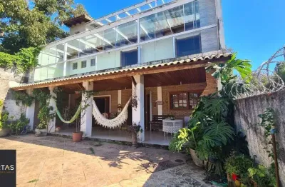 Casa com 4 quartos à venda na Rua Santa Cruz, 33, Santa Tereza, Porto Alegre