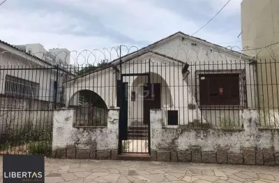 Casa com 3 quartos à venda na Rua Dona Cecília, 106, Medianeira, Porto Alegre