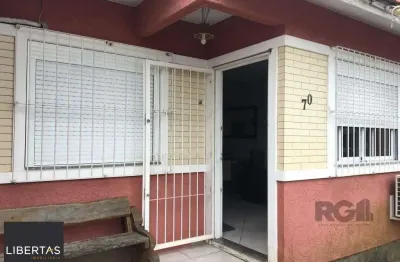 Casa com 2 quartos à venda na Rua Newton Silveira Netto, 70, Hípica, Porto Alegre