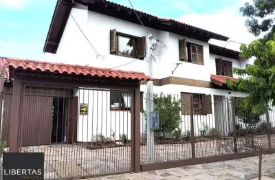 Casa com 3 quartos à venda na Rua Ari Peixoto Martins, 64, Espírito Santo, Porto Alegre