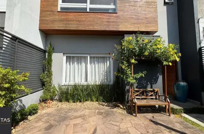 Casa com 3 quartos à venda na Rua Canísio Binsfeld, 250, Hípica, Porto Alegre