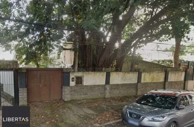 Terreno à venda na Avenida Guarujá, 220, Guarujá, Porto Alegre