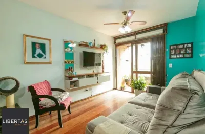 Apartamento amplo de 2 dormitórios com vaga no bairro Partenon em Porto Alegre