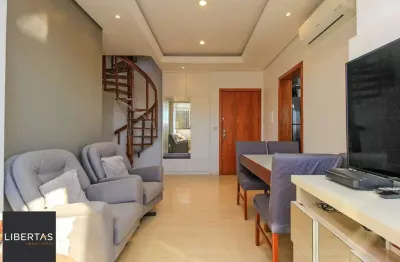 Cobertura à venda com sol nascente, elevador e vaga escriturada