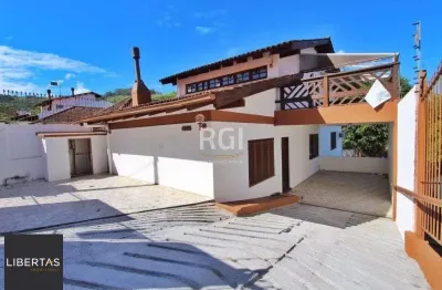 Casa para Venda - 185.29m², 4 dormitórios, sendo 2 suites, Teresópolis