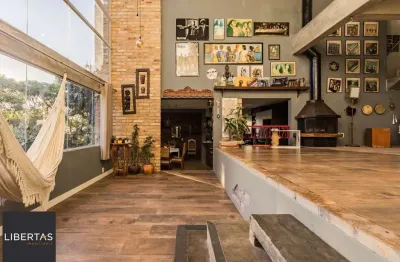 Casa com 3 quartos à venda na Rua Amapá, 1608, Vila Nova, Porto Alegre