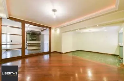 Casa térrea com piscina, jardim e 3 dormitórios Jardim Botanico