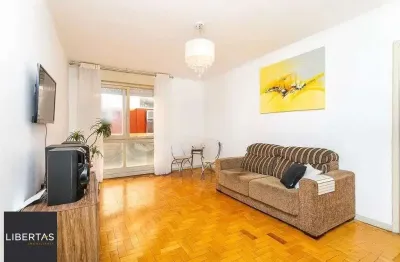 Apartamento 02 dormitórios com garagem convencionada 'fixa'