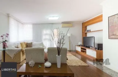 Casa com 5 quartos à venda na Rua Matias José Bins, 370, Três Figueiras, Porto Alegre