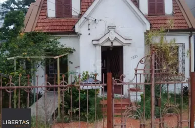 Casa de 4 dormitórios na Av. Teresópolis bairro Teresópolis