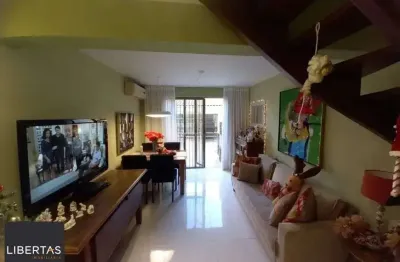 Casa de 3 Andares com Pátio e Churrasqueira Próxima ao Bourbon Country