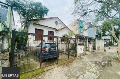 Casa com 3 quartos à venda na Rua Vicente da Fontoura, 789, Santana, Porto Alegre