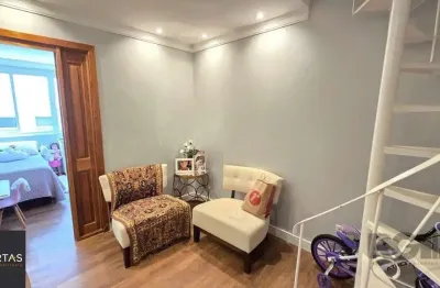 Cobertura de 90m² - 3 dormitórios, 2 banheiros, terraço com churrasqueira e 1 vaga de garagem no Bom Jesus