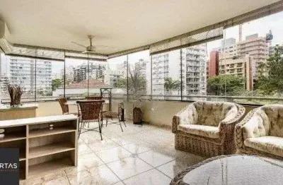 Amplo apartamento com 3 dormitórios, churrasqueira e hidromassagem - 222m² - Petrópolis