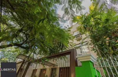 Cobertura de quatro quartos, suíte e uma vaga de garagem no bairro higienópolis