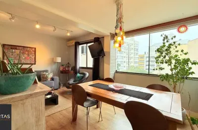 Apartamento com 2 quartos, sendo 1 suíte e 2 vagas no bairro Bela Vista