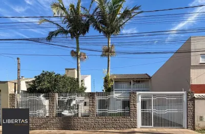 Casa com 3 quartos à venda na Rua Vereador Alcides Nascimento, 180, Rio Branco, Canoas