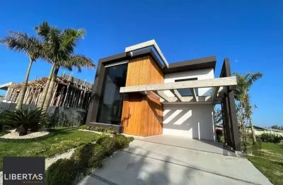 Sobrado alto padrão, novo, beira de lago, no Condomínio Celebration