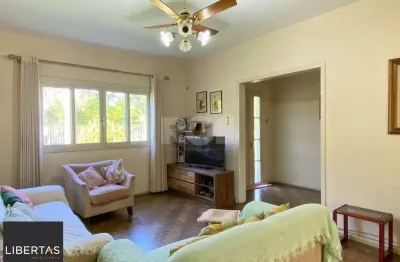 Casa com 4 dormitórios, no bairro Nossa Senhora das Graças em Canoas/RS