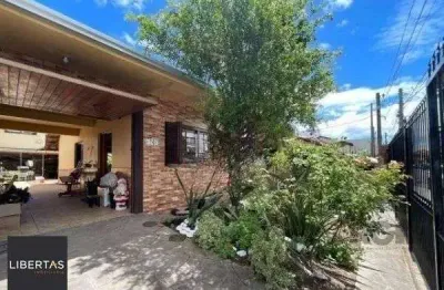 Casa com 4 quartos à venda na Rua Carlos Fraga, 76, Vila Márcia, Cachoeirinha