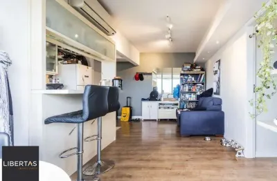 Ótimo apartamento com 2 dormitórios, bem localizado no bairro Bela Vista