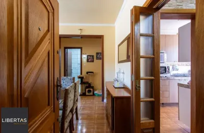 Apartamento com 2 quartos à venda na Avenida Niterói, 611, Medianeira, Porto Alegre