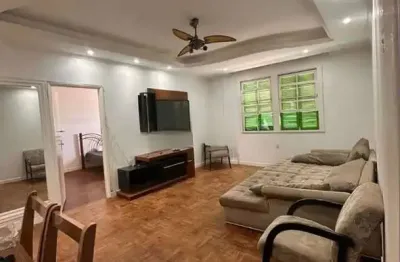 Apartamento com 4 quartos e elevador no bairro Centro Histórico