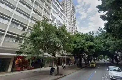 Lindo Apartamento c/ vista livre - 140m2 - 03 qtos - 01 suíte - 01 vaga garagem - no Ed. Santa Cecília, em Ipanema, Rio de Janeiro RJ