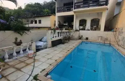 Maginifica cara 5 quartos, sendo 2 suítes, piscina, closet, 4 vagas - Taquara - Rio de Janeiro - RJ