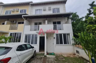 Casa tríplex com 4 quartos a venda no residencial jardins da taquara - rio de janeiro