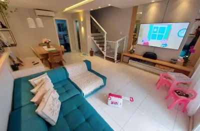 Casa tríplex com 3 quartos a venda no condomínio jardins de monet