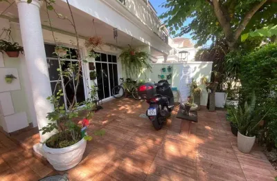 Casa com churrasqueira para venda no condomínio jardins de monet