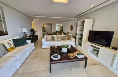 Cobertura duplex com 5 quartos no condomínio waterways