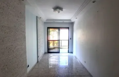 Apartamento com 3 quartos sendo 1 com suíte e 2 vagas.