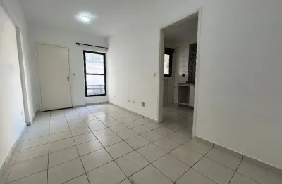 Apartamento de 2 dormitórios no centro de sbc ótima localidade em prédio de 3 andares.