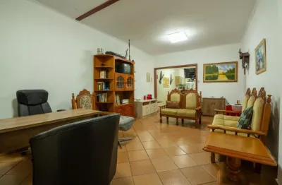 Casa à venda na Rua Professor Antônio Nascimento, 524, Demarchi, São Bernardo do Campo