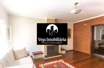 Casa térrea no Centro SBC/Nova Petropolis com 4 quartos 2 suítes e amplo quintal.