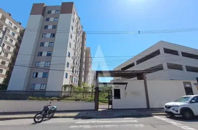 Apartamento com 02 quartos e cozinha com armários, no bairro Saguaçu