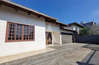 Casa residencial com 4 quartos  para alugar, 205.00 m2 por r$3600.00  - comasa - joinville/sc