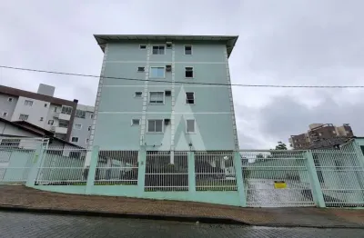 Apartamento com 2 quartos sendo 1 suíte, localizado No Bairro Santo Antônio.