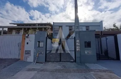 Casa com 2 quartos para alugar na Rua Bento Torrens, Itaum, Joinville