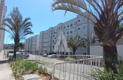 Apartamento no bairro floresta com 2 quartos e cozinha com ármarios, 02 vagas de garagens gaveta descoberta.