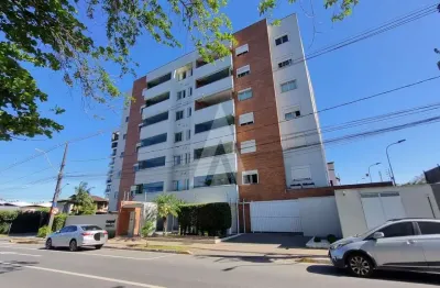 Apartamento semimobiliado, localizado no bairro américa, com 2 quartos, sendo 1 suíte, sacada com churrasqueira e elevador.