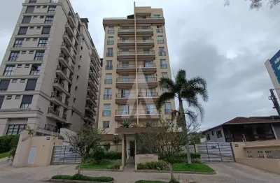 Apartamento mobiliado com 03 quartos, sendo um suíte com sacada, prédio com elevador no bairro Anita Garibaldi.