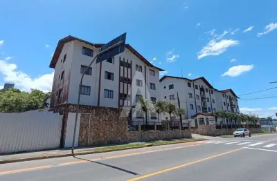 Apartamento com 02 quartos e uma suíte, possui 01 vaga de garagem, localizado no bairro América.