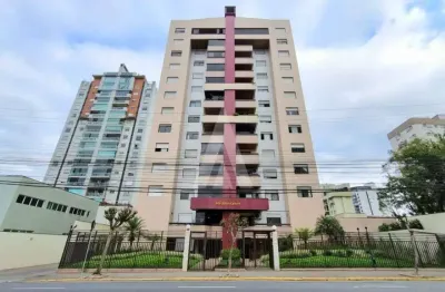 Apartamento no bairro centro com 3 quartos, sendo 1 suíte, 2 banheiro sociais, sacada com churrasqueira e elevador.