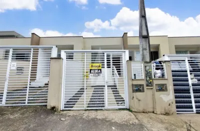 Geminado com 3 quartos, sendo 1 suíte, no bairro Jarivatuba.