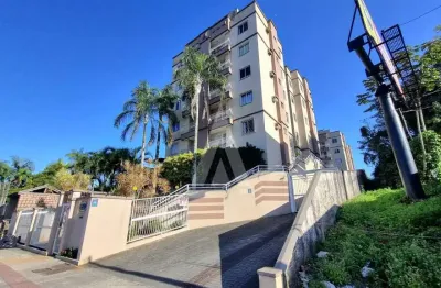 Apartamento com 2 quartos, cozinha com armários, sacada e 1 vaga de garagem coberta no bairro boa vista