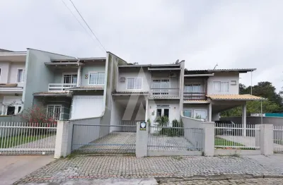 Casa residencial com 3 quartos para alugar por r$ 4790.00, 113.83 m2 - gloria - joinville/sc