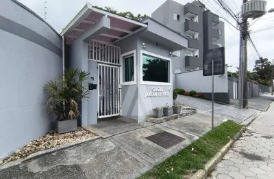 Apartamento residencial com 2 quartos, 1 banheiro social e cozinha com armários, no bairro costa e silva.